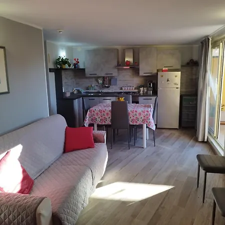 Mare Monti Apartment *