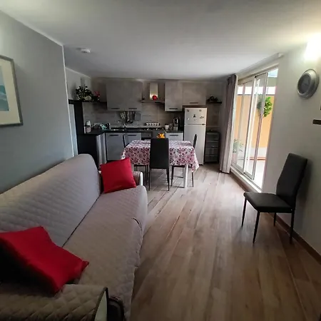 Apartment Mare Monti Avola